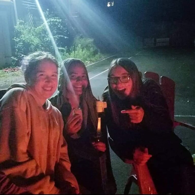 Bon(d) Fires